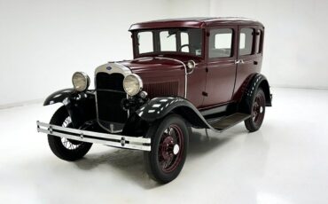 Ford-Model-A-Berline-1930