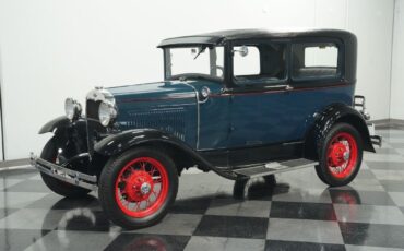 Ford-Model-A-Berline-1930-6