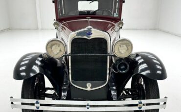 Ford-Model-A-Berline-1930-7