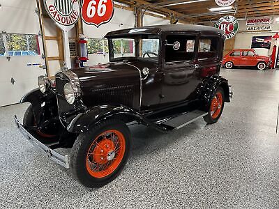 Ford-Model-A-Berline-1931-22