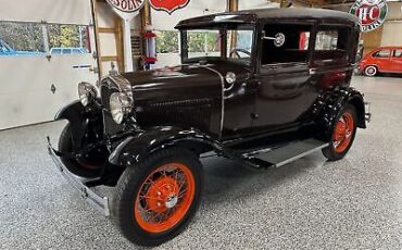 Ford-Model-A-Berline-1931-23