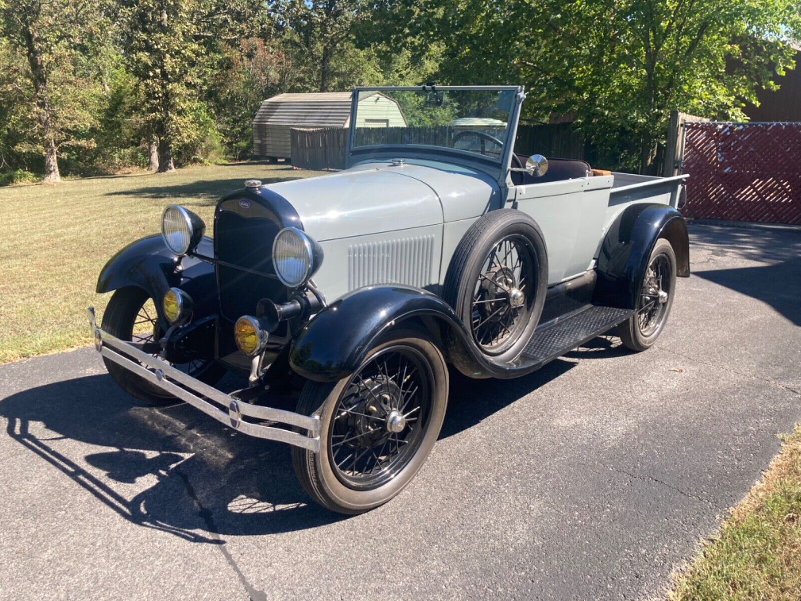 Ford-Model-A-Cabriolet-1929