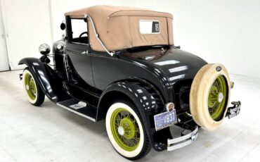 Ford-Model-A-Cabriolet-1931-2