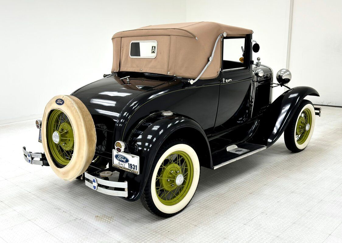 Ford-Model-A-Cabriolet-1931-4