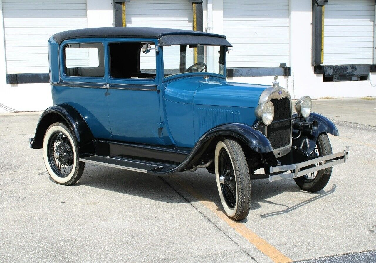 Ford-Model-A-Coupe-1929-8