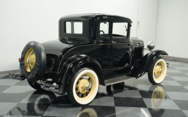 Ford-Model-A-Coupe-1930-11