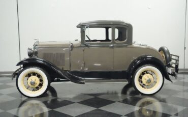 Ford-Model-A-Coupe-1930-2