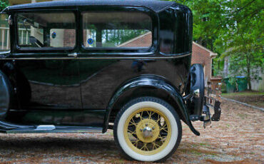 Ford-Model-A-Coupe-1930-4