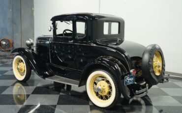 Ford-Model-A-Coupe-1930-7