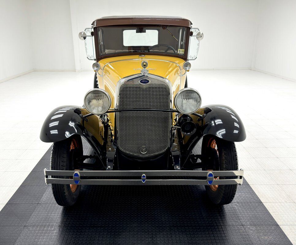 Ford-Model-A-Coupe-1930-7