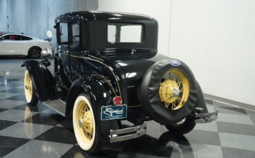 Ford-Model-A-Coupe-1930-8