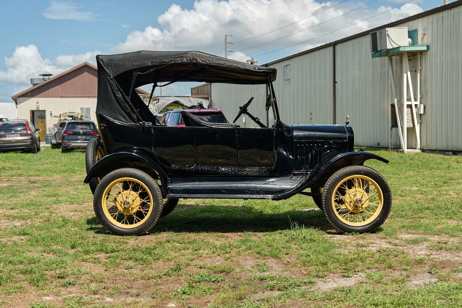 Ford-Model-T-1924-6