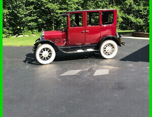 Ford-Model-T-Berline-1927