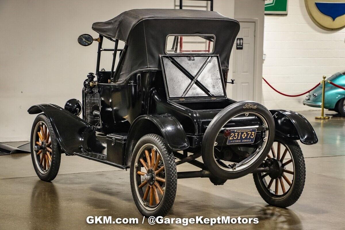 Ford-Model-T-Cabriolet-1923-2