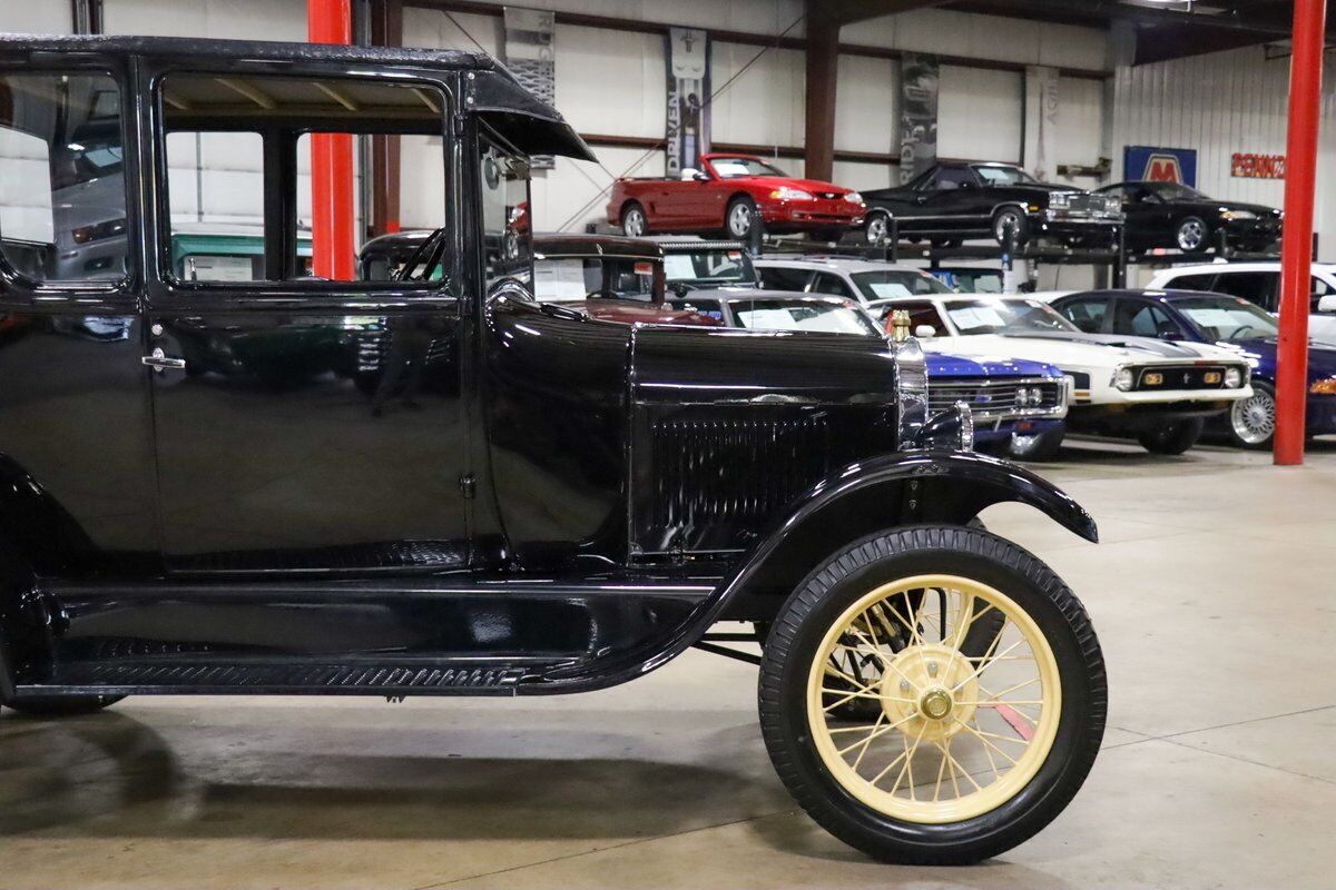 Ford-Model-T-Coupe-1926-10