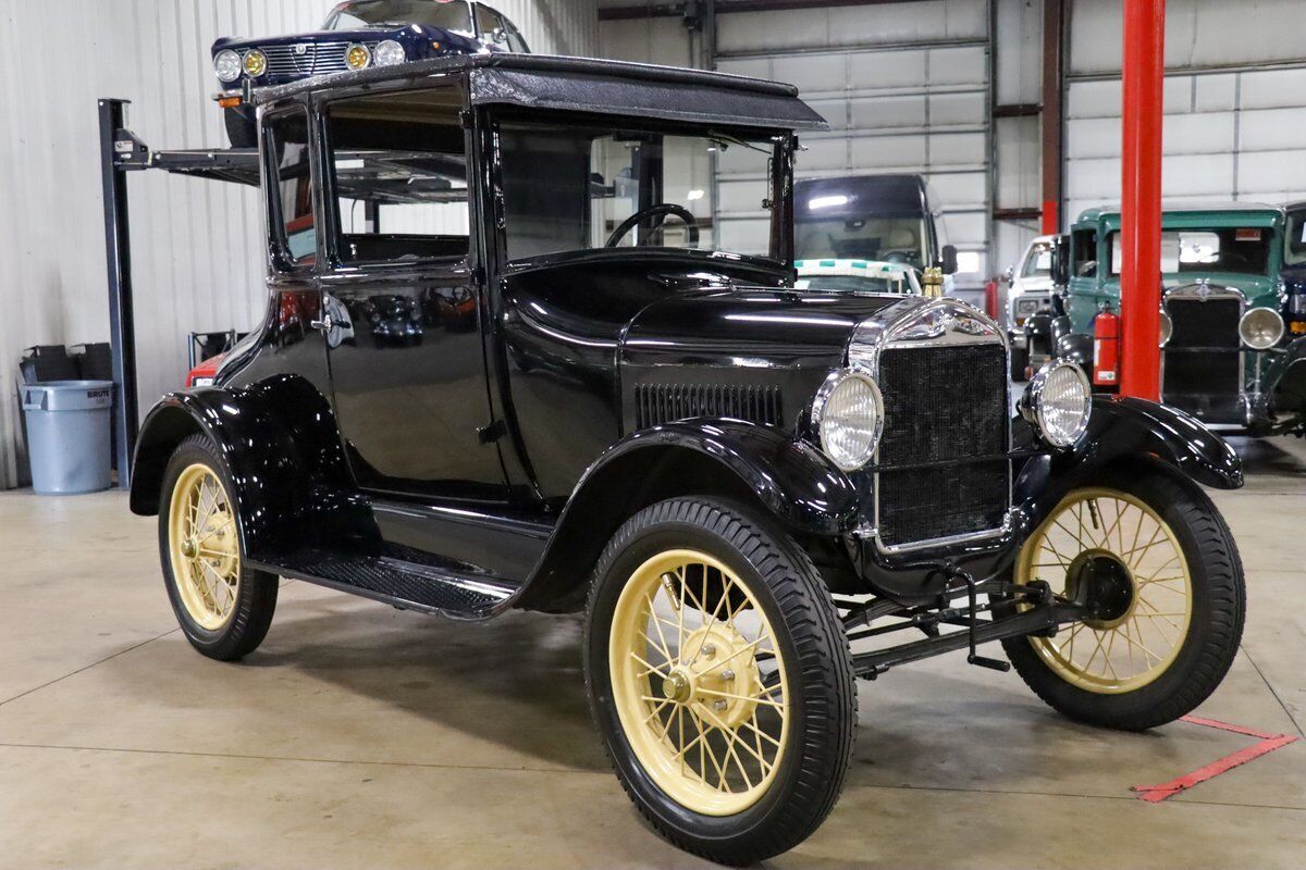 Ford-Model-T-Coupe-1926-11