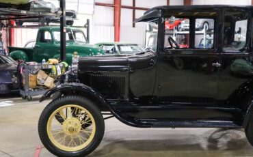 Ford-Model-T-Coupe-1926-2