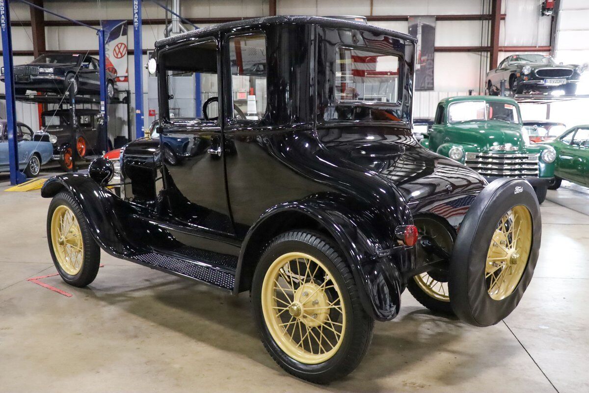 Ford-Model-T-Coupe-1926-5