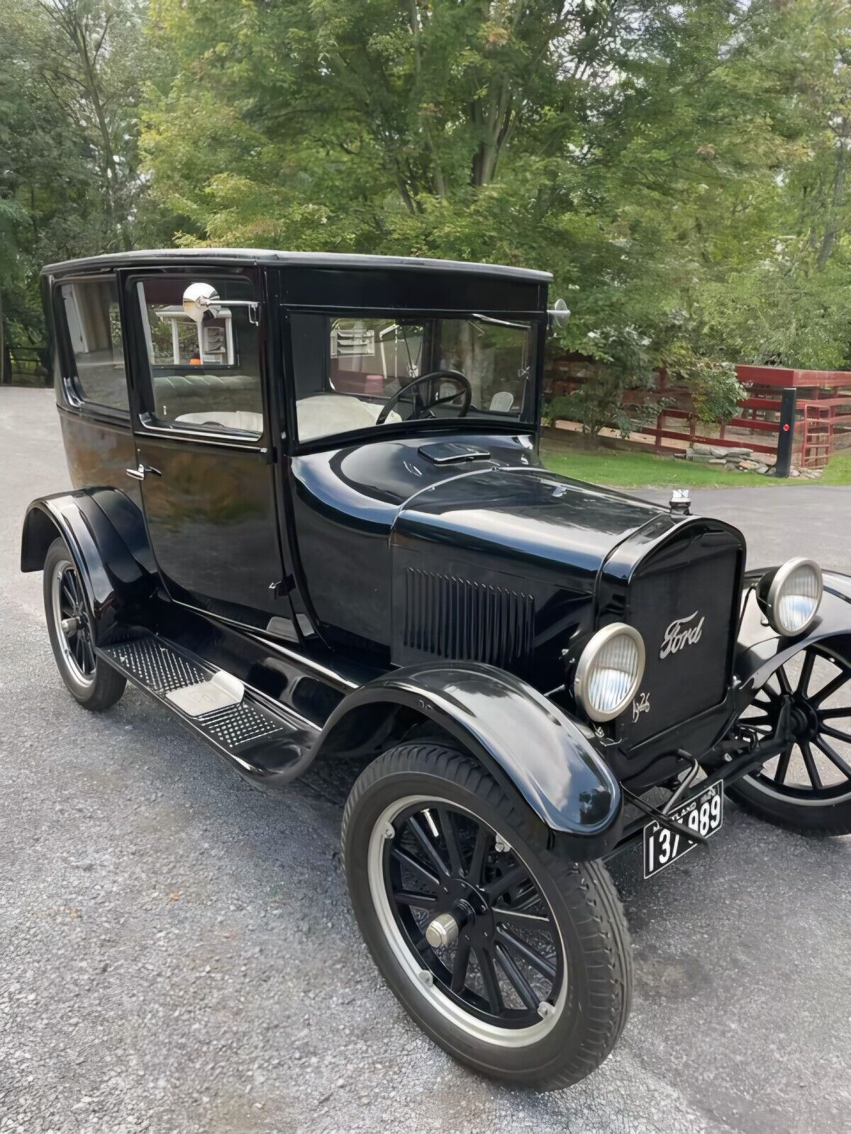 Ford-Model-T-Coupe-1926-7