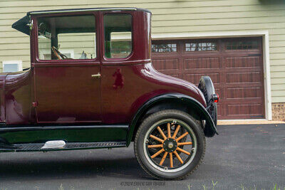 Ford-Model-T-Coupe-1927-4