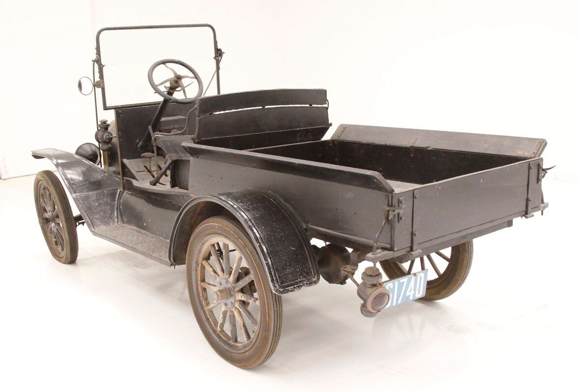 Ford-Model-T-Pickup-1915-2