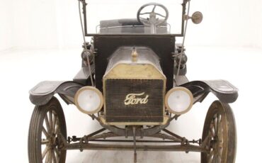 Ford-Model-T-Pickup-1915-6