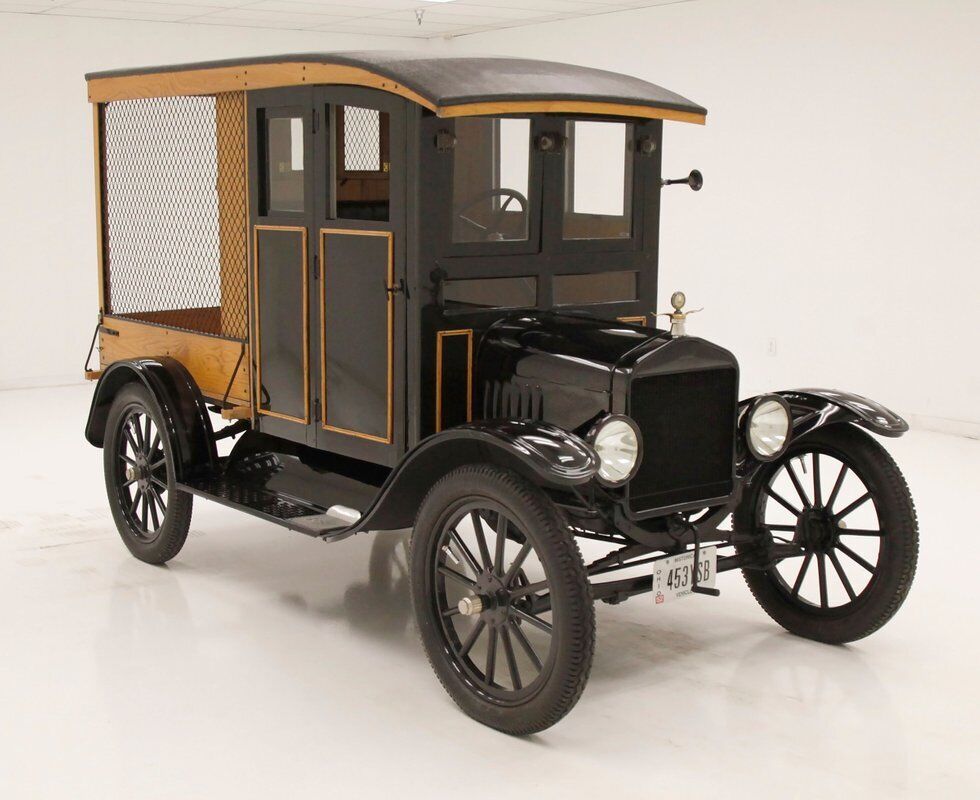 Ford-Model-T-Pickup-1921-5