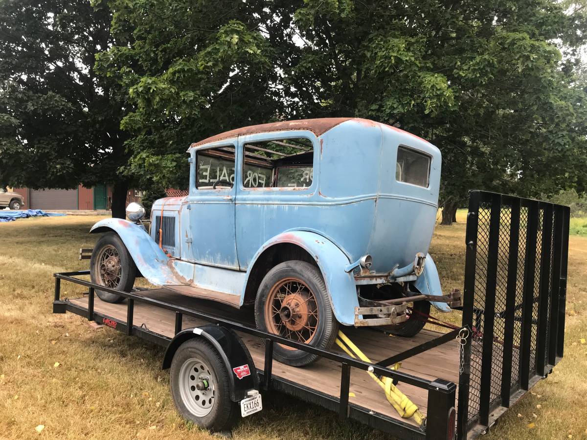 Ford-Model-a-tudor-sedan-1930-3