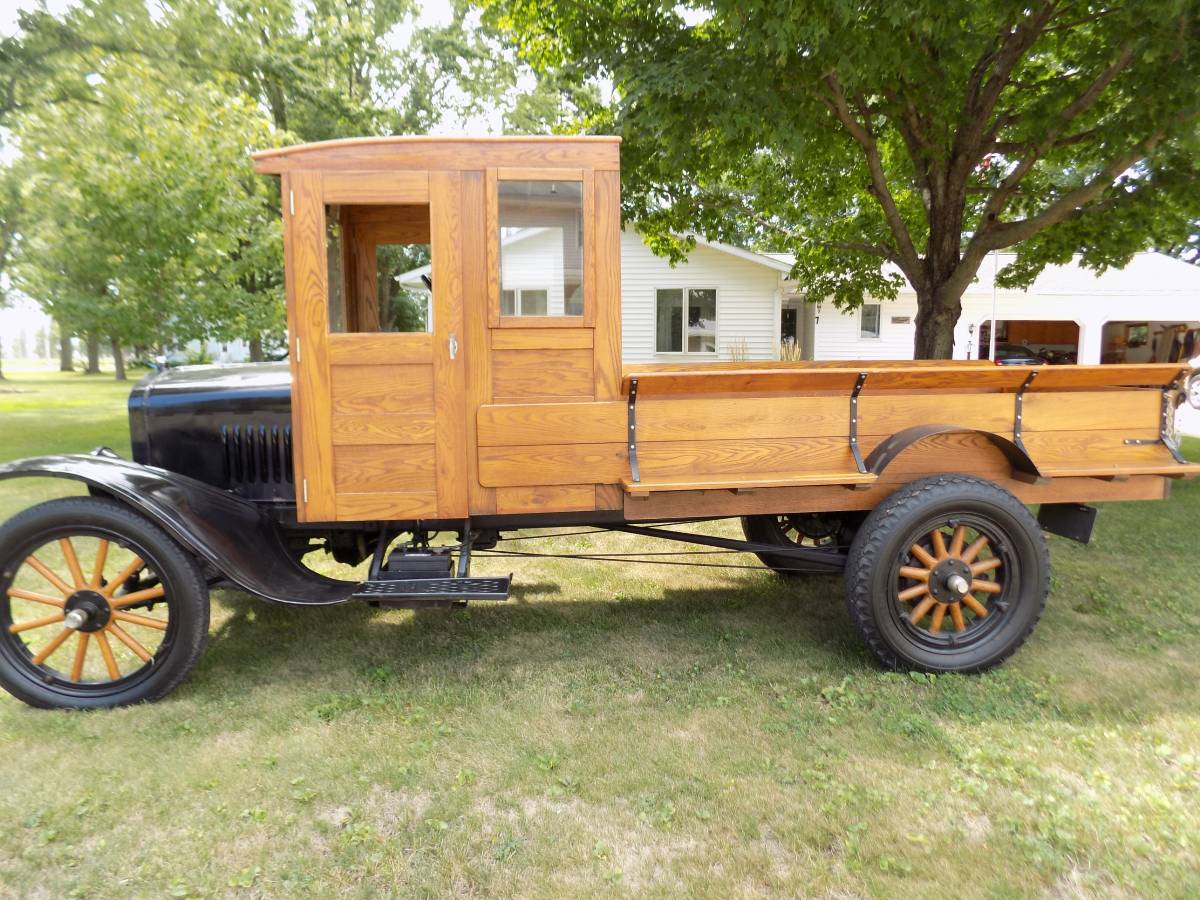 Ford-Model-tt-1925-5