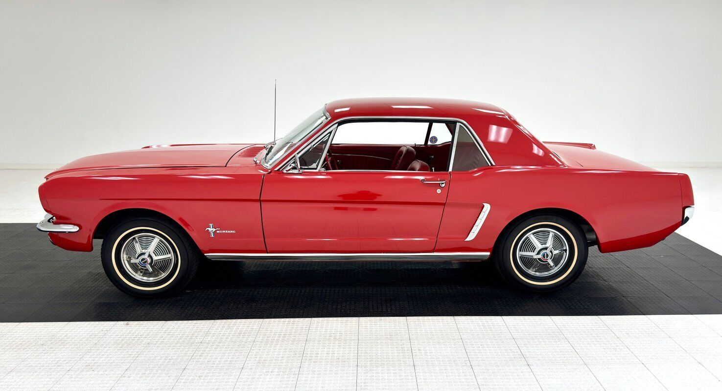 Ford-Mustang-1965-1