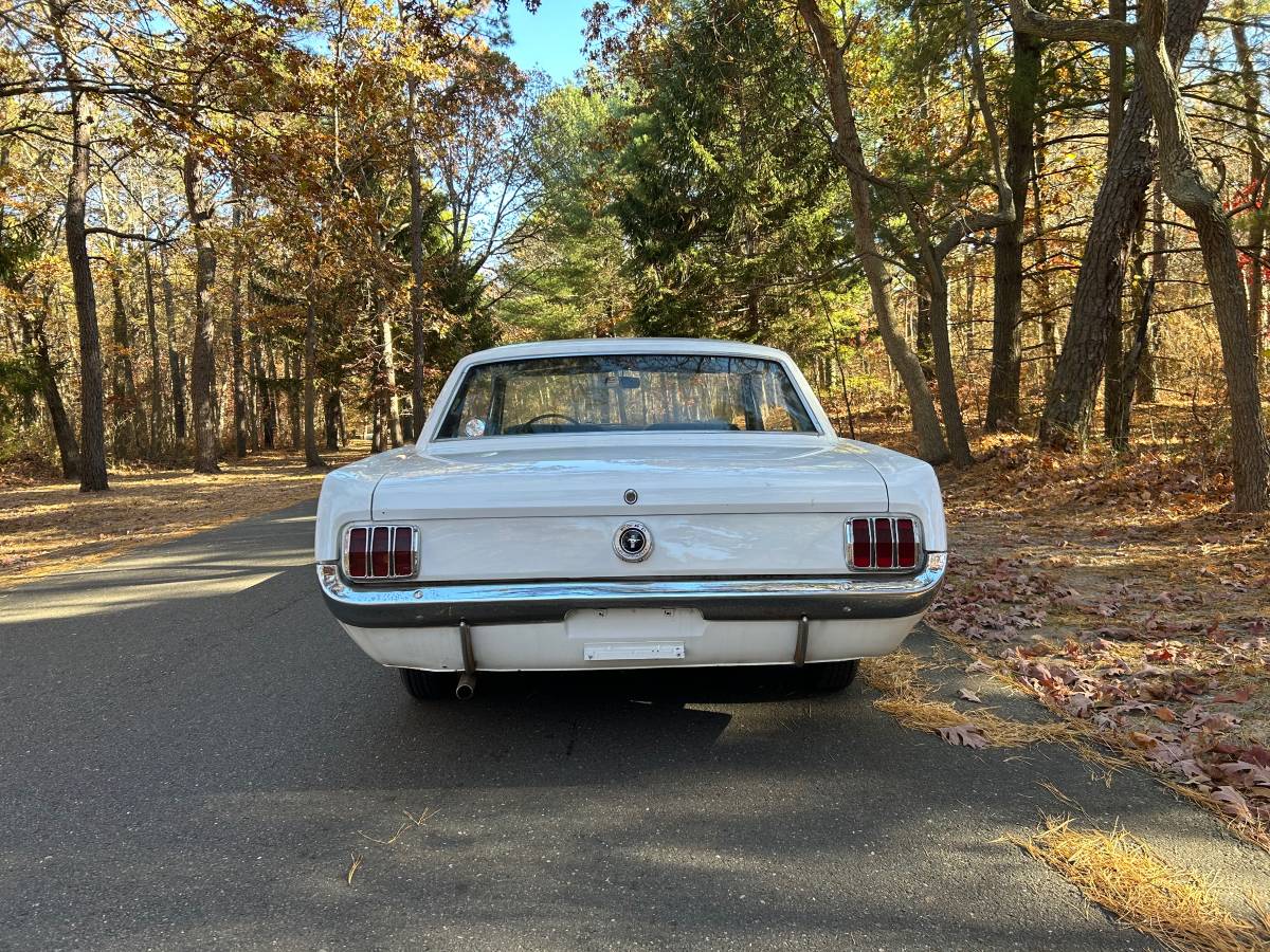 Ford-Mustang-1965-3