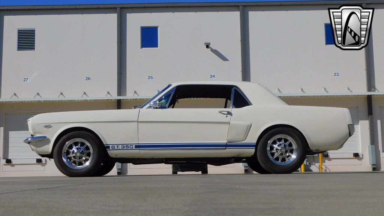 Ford-Mustang-1965-4