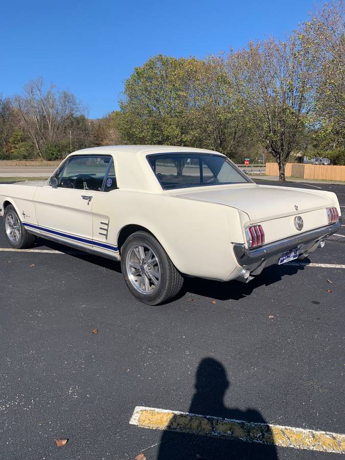 Ford-Mustang-1965-4