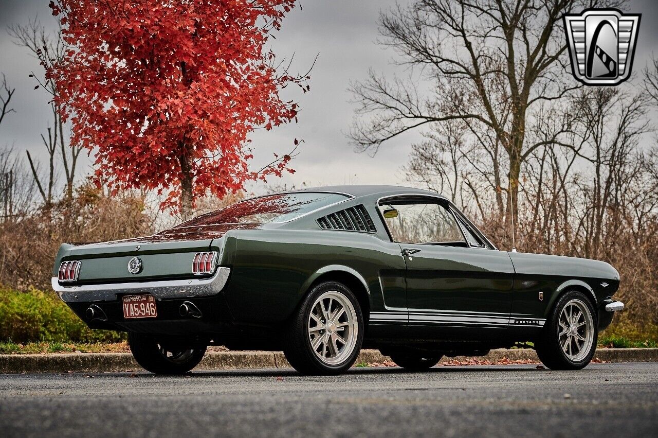 Ford-Mustang-1965-6