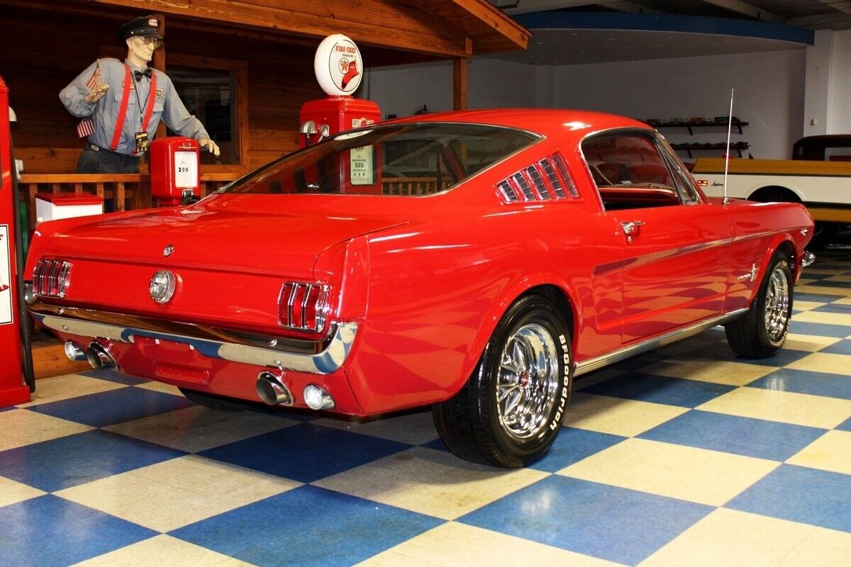 Ford-Mustang-1965-9