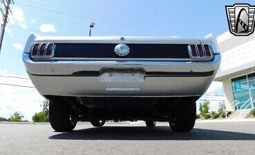 Ford-Mustang-1965-9