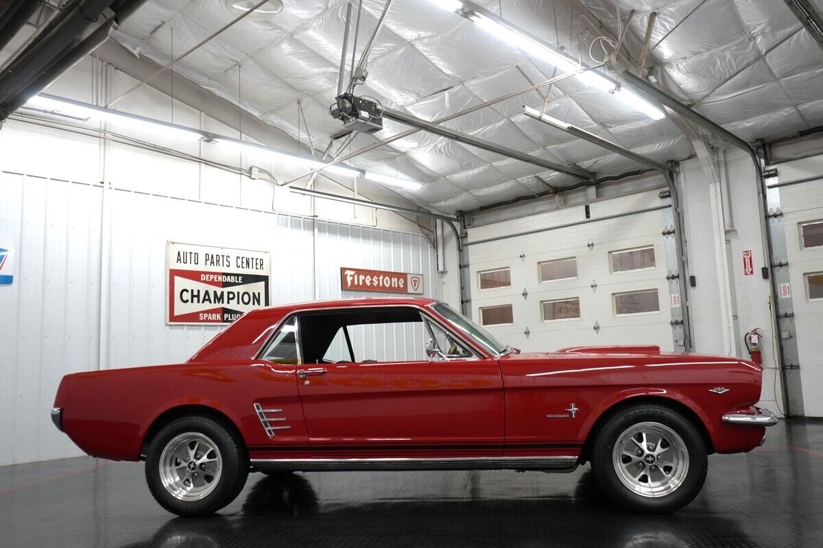 Ford-Mustang-1966-18