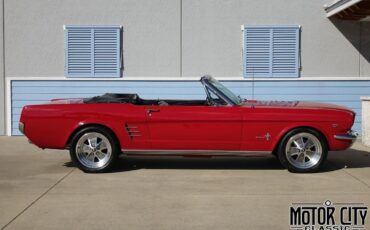 Ford-Mustang-1966-2