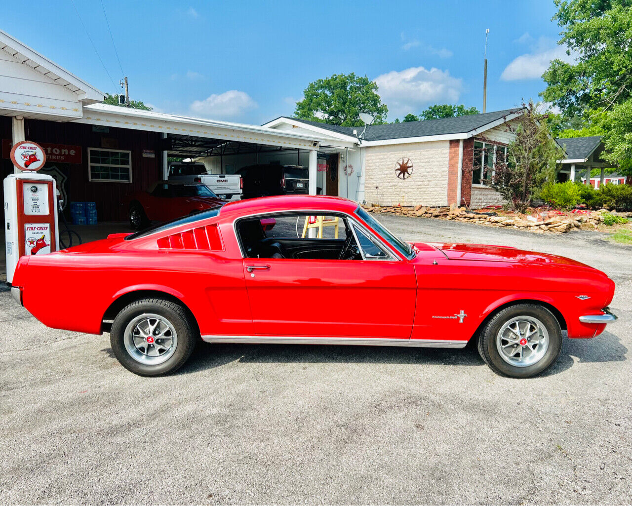 Ford-Mustang-1966-3