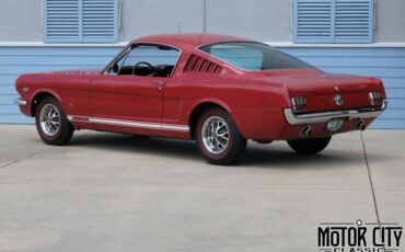 Ford-Mustang-1966-4