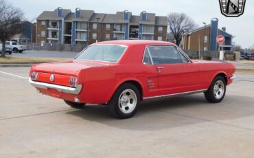 Ford-Mustang-1966-4