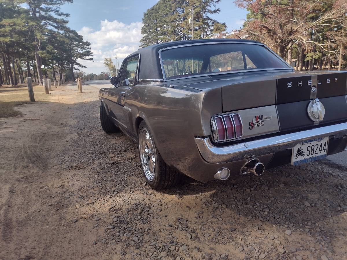 Ford-Mustang-1966-5