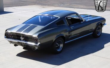 Ford-Mustang-1967-11