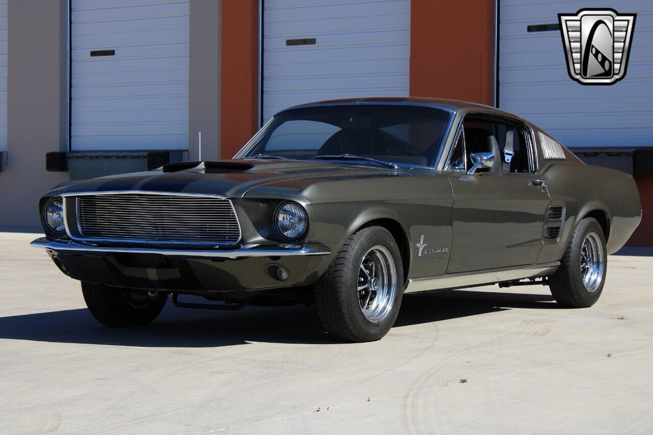 Ford-Mustang-1967-3