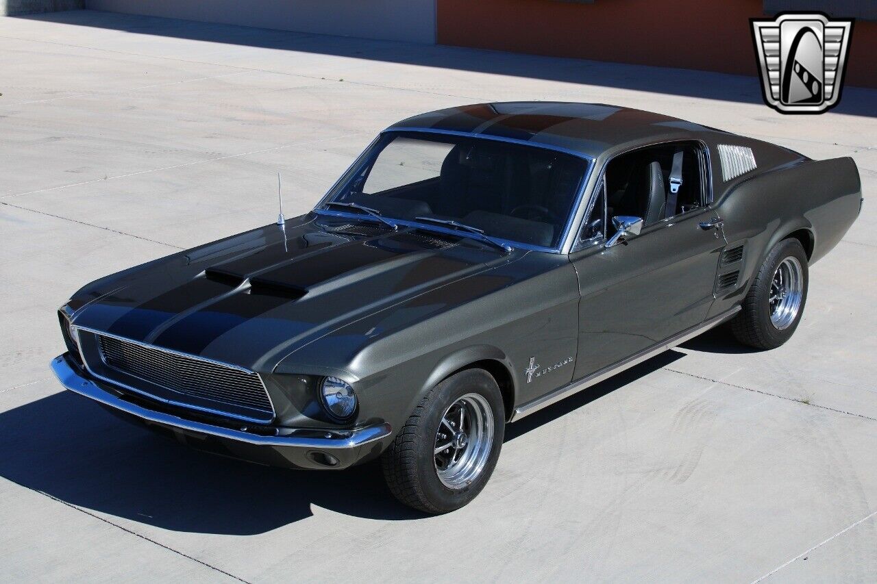 Ford-Mustang-1967-8