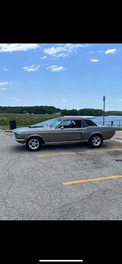 Ford-Mustang-1968-2