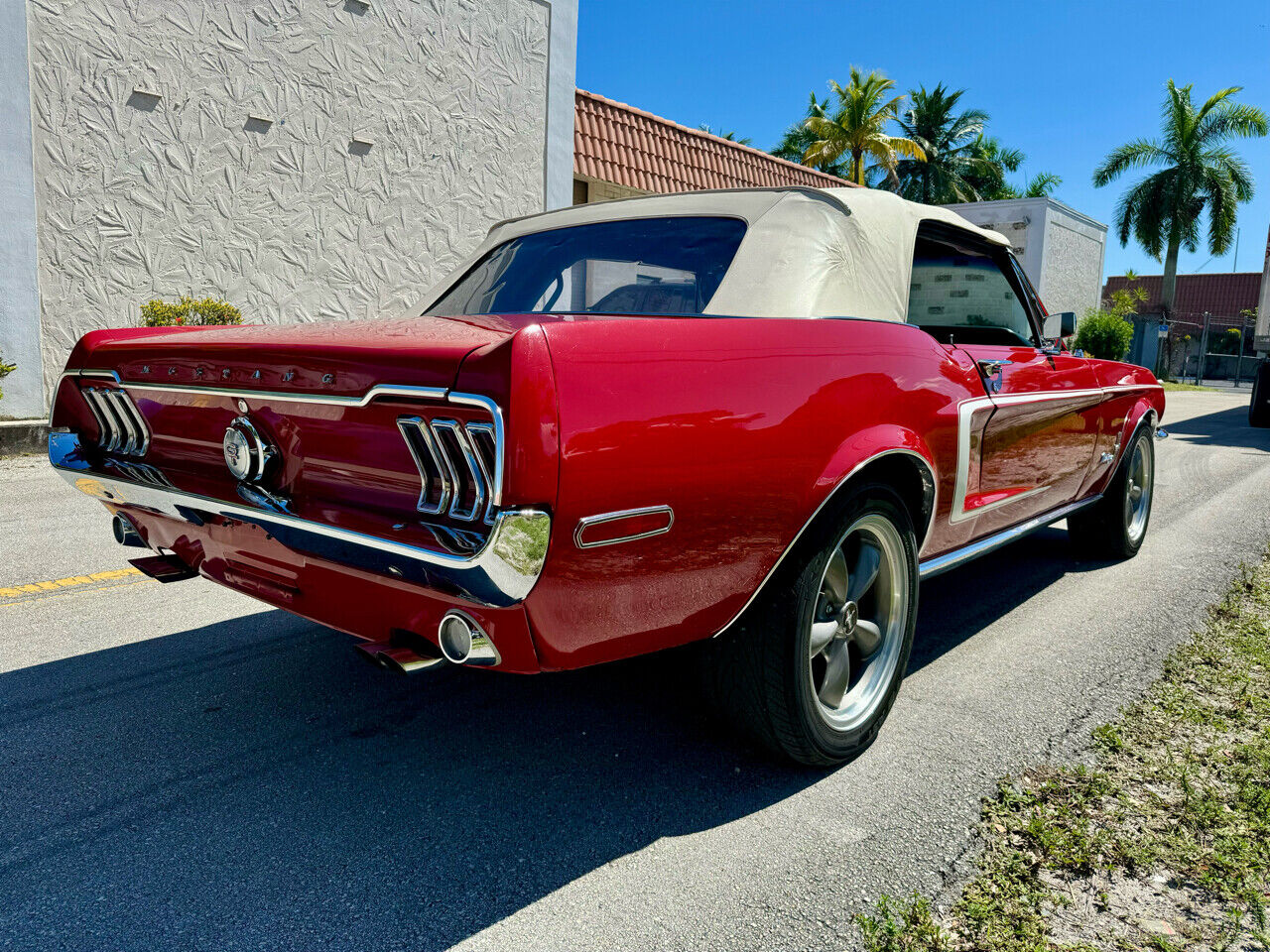 Ford-Mustang-1968-25