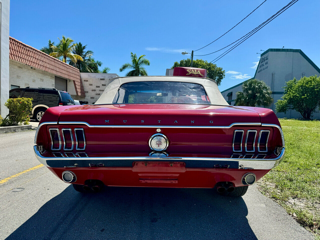 Ford-Mustang-1968-3