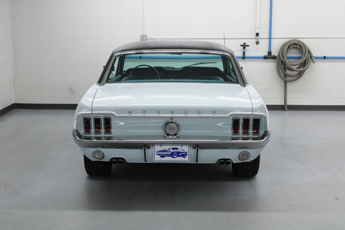 Ford-Mustang-1968-32