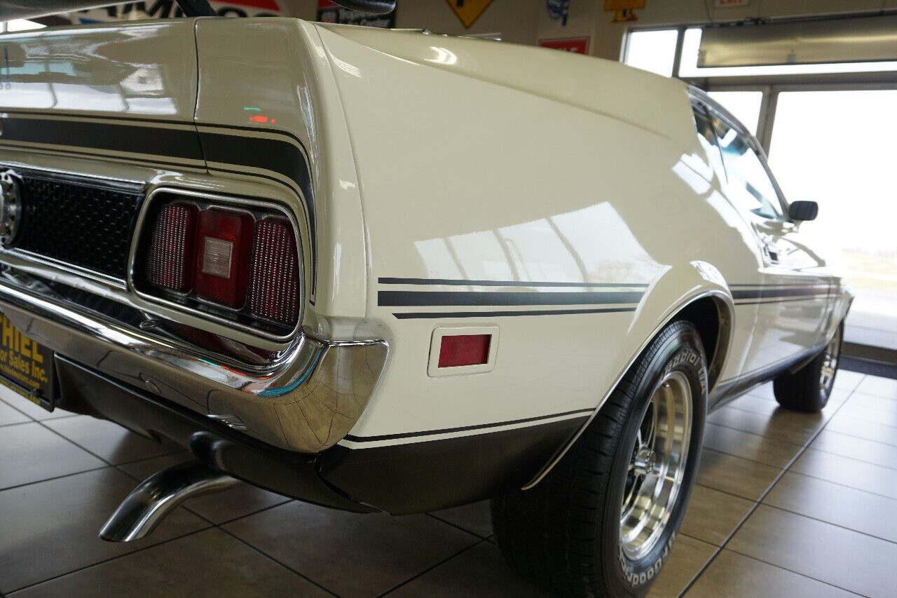 Ford-Mustang-1971-18